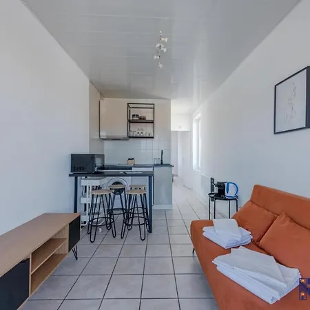 Apartment La Plage - Superb And Bright Cosy Flat At 200m From The Beach Sainte-Marie-la-Mer